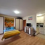апартаменти-студия в комплекс нестинарка Apartament