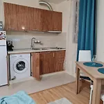 Apartament апартаменти-студия в комплекс нестинарка