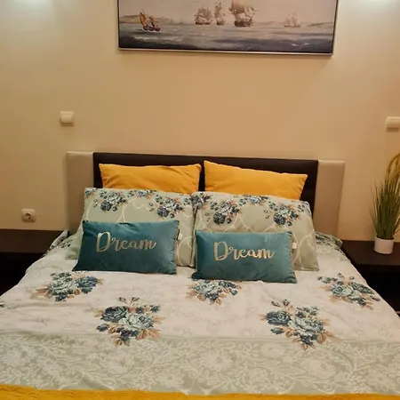 апартаменти-студия в комплекс нестинарка Apartman
