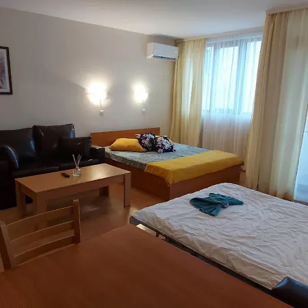 апартаменти-студия в комплекс нестинарка Apartman