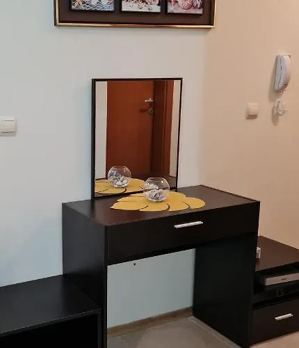 апартаменти-студия в комплекс нестинарка *